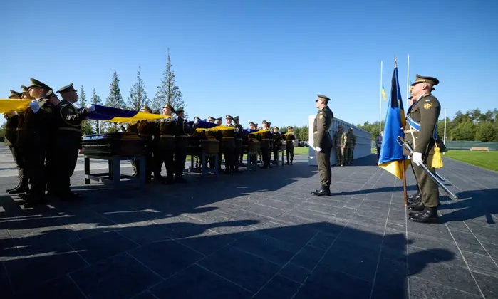 Відкриття Національного військового кладовища