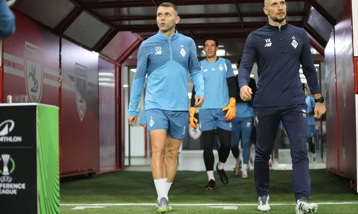 Игроки Динамо Киев без радостей