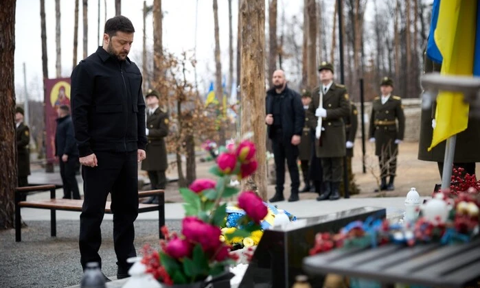 Zelensky honors heroes of Moschun