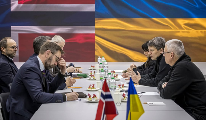 Norway to keep military support for Ukraine
