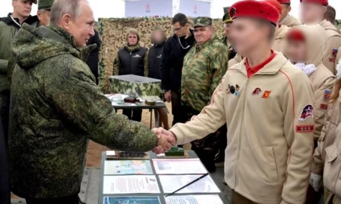 Russian children sent to the front