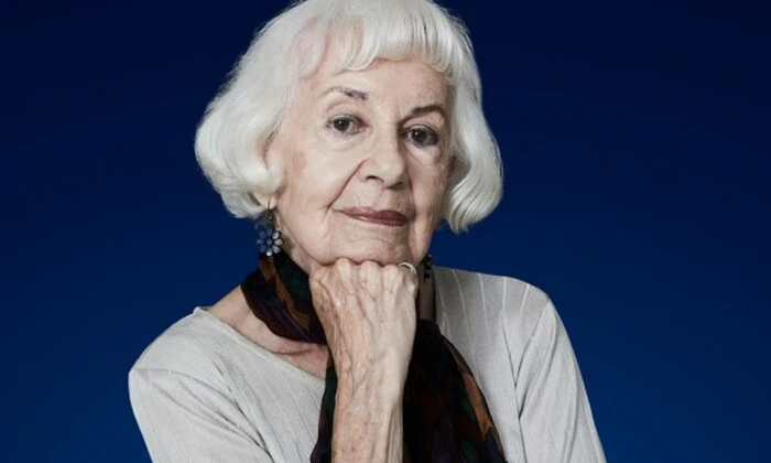 Старий пара Голокосту в клініці