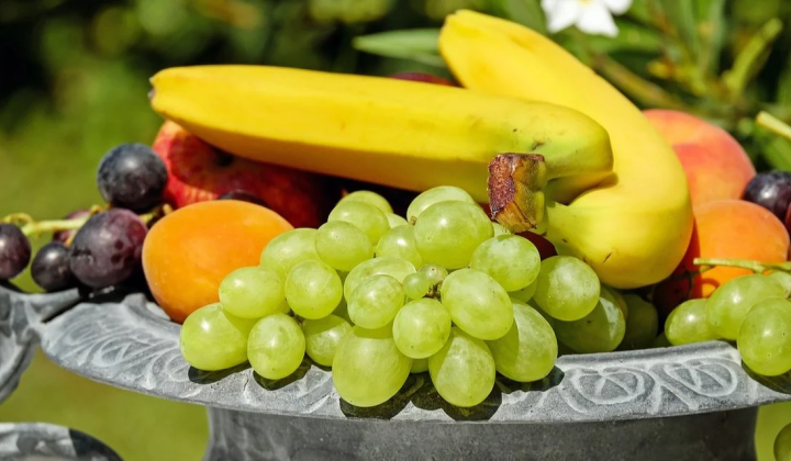 Whole fruits improve cardiovascular health