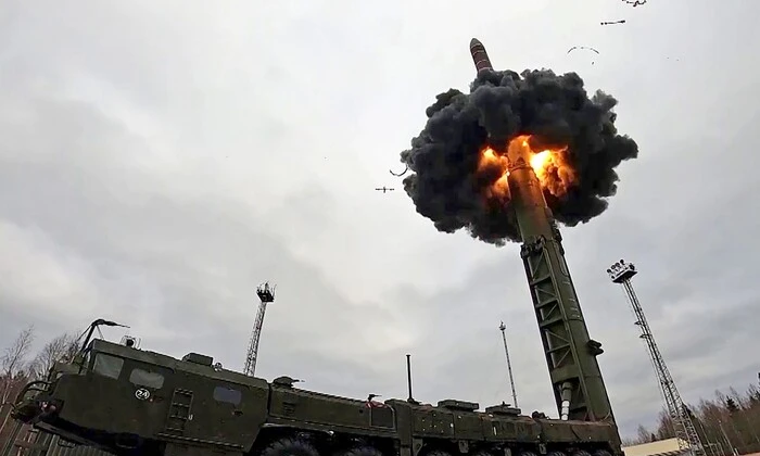 Держави, які можуть стати ядерними