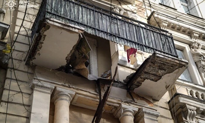 Обвалений балкон у центрі Одеси