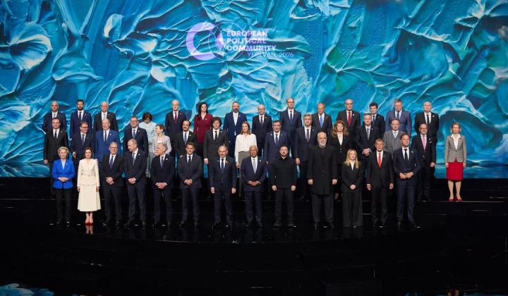 Zelensky at the summit in Yerevan