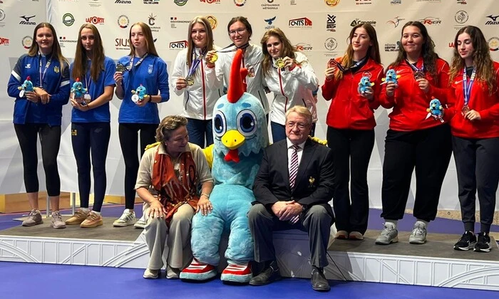 Українська спортсменка з срібним медаллю