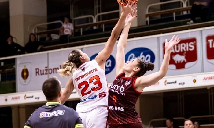 Яцковец набрала 18 очков в баскетбольном матче