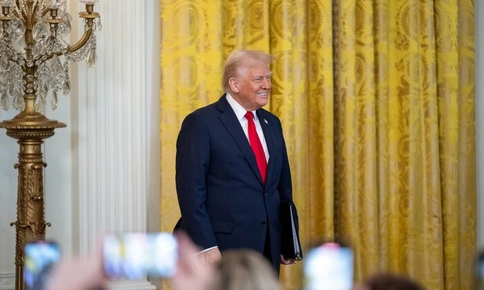 Рейтинг Трампа упал до низшей отметки