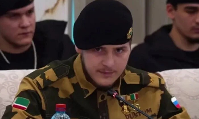 Син Кадирова на публіці після аварії