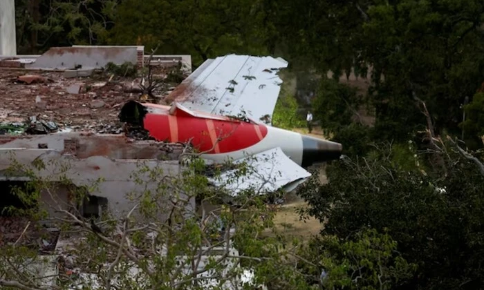 Плутатина з перемикачами палива в кабіні