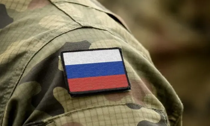 Чиновники та повернений окупант