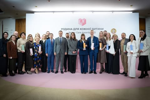 Правительство запускает Семейный дом: как изменятся условия для детей-сирот