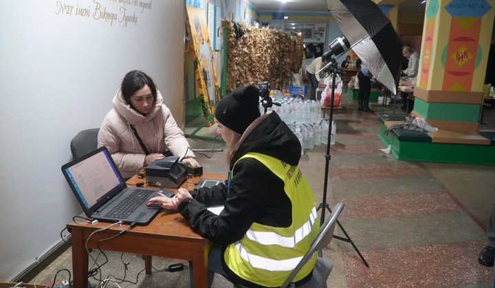 Міграційна служба допомагає постраждалим від ракетної атаки
