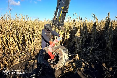 Саперы обезвредили ракету Искандер в Чернигове