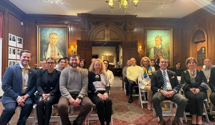 Украинцы в Европе: центры единства