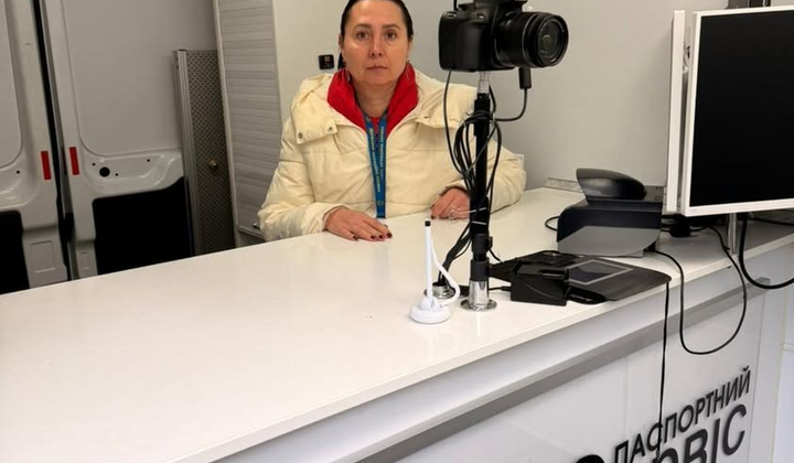 Міграційна служба допомагає відновити документи