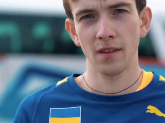 Картинка спортсмена на трассе