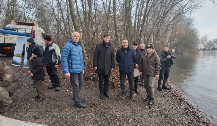 Выпуск рыбы в Кременчугском водохранилище