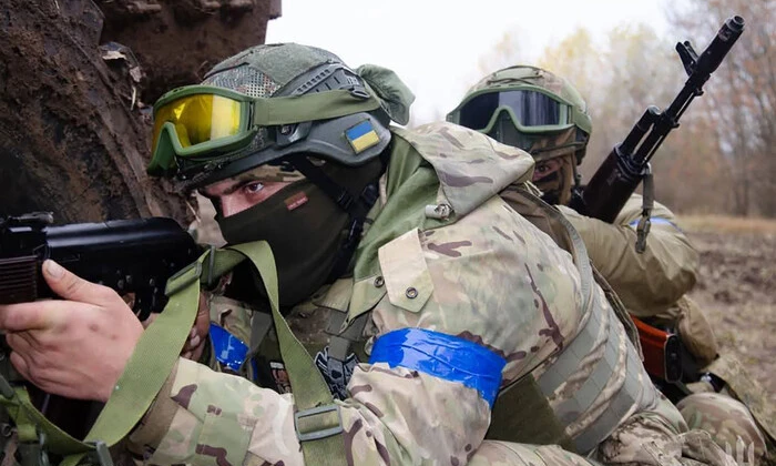 Военные Комунарка, 2014-2017: оккупанты