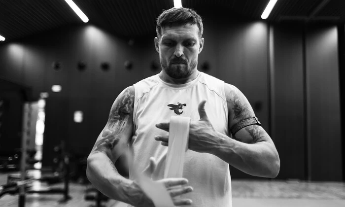 Усик боксёры, последний бой, карьера