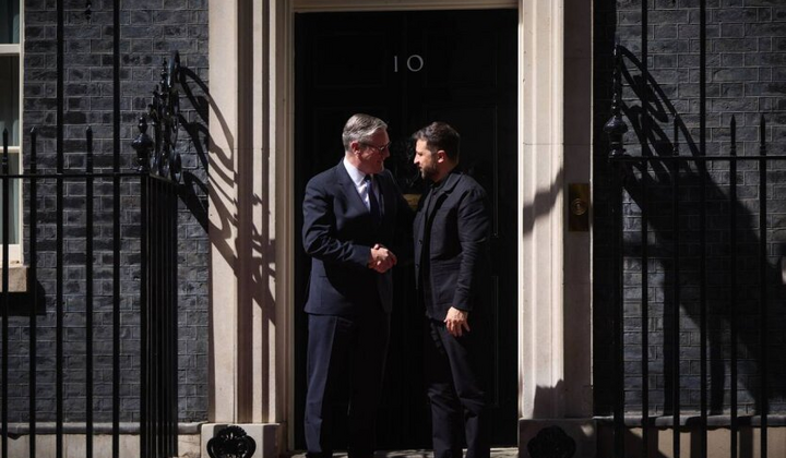 Зеленский и Стармер обсуждают санкции и оборонное сотрудничество