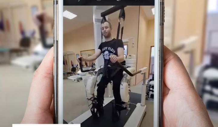 Військовий з важким пораненням хребта