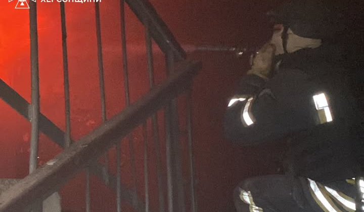 Fires in Kherson: rescuers in action