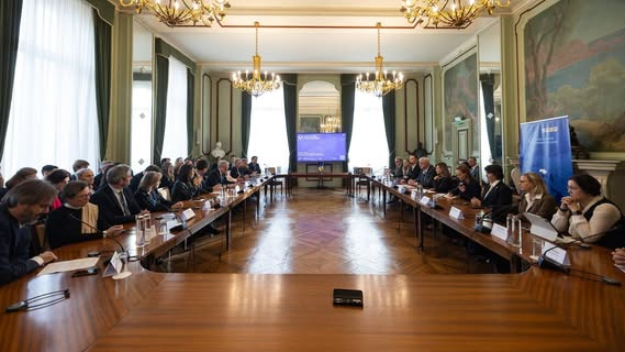 Зеленський та Макрон у Парижі