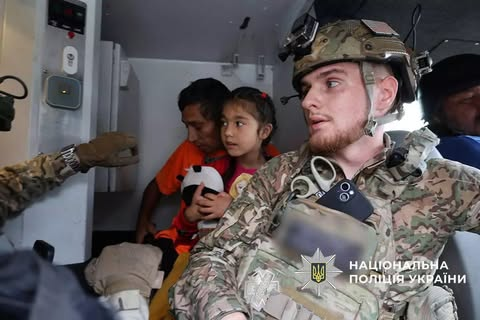 Детей эвакуируют из прифронтовых регионов