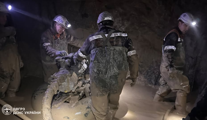 Пошук загиблих гірників на шахті