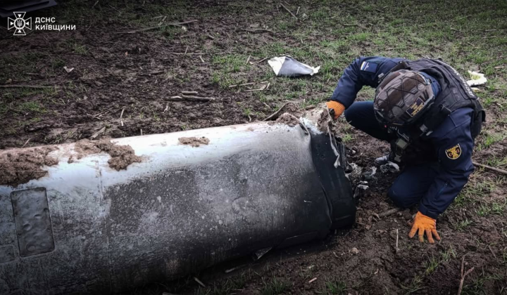 Фрагменти ракети Х-101 з бойовою частиною