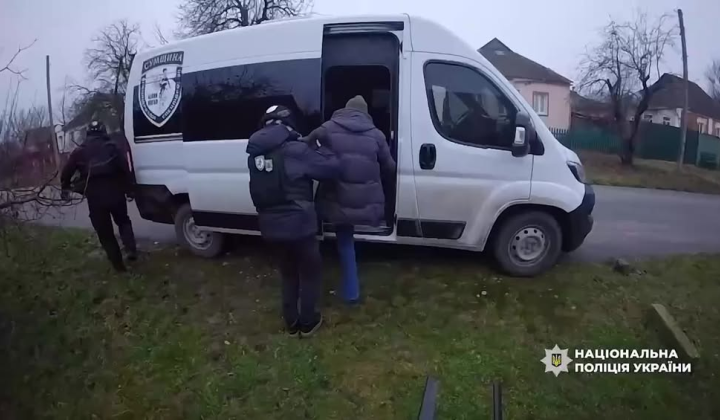 Білі янголи під обстрілом евакуювали літніх людей з Сумщини: подробиці ризикових рейдів