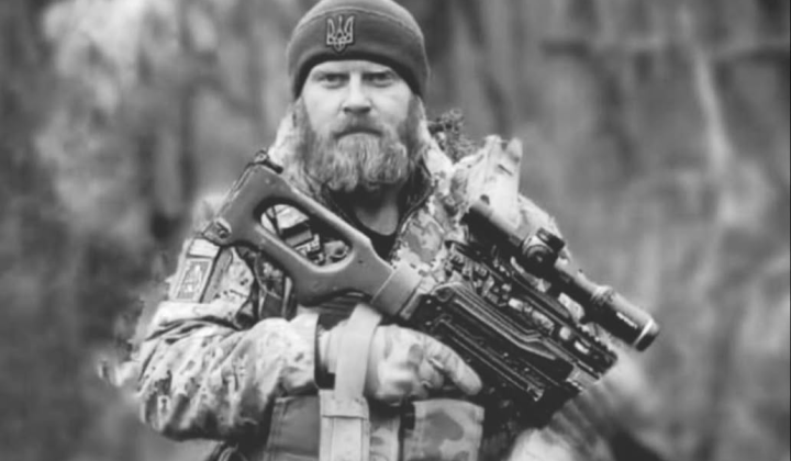 Портрет футболіста Андрія Мельника