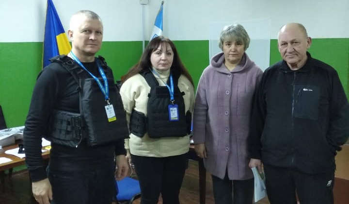 Мобільні групи ДМС під обстрілами