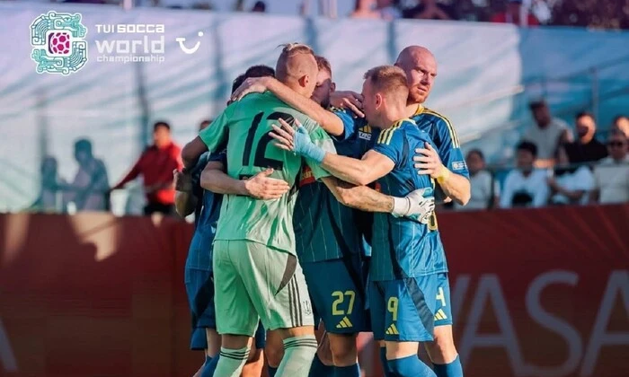 Збірна України на футбольному полі