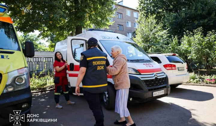 Russian drones attacking civilian vehicles