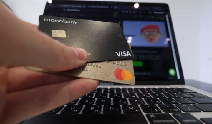 Блокування рахунків через тригери для банків