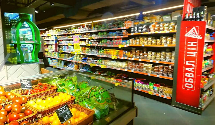 Изображение заработной платы в Киеве и Варшаве