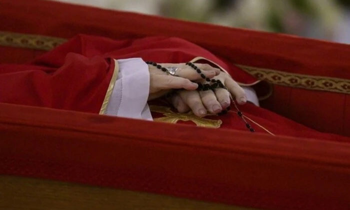 Папа Римський Франциск на похоронах