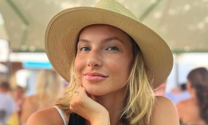 Дружина екснардепа Скічка за кордоном