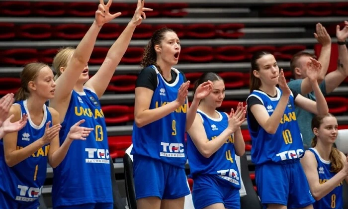 Женская сборная Украины начала чемпионат Европы