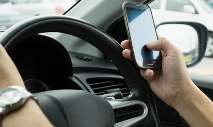Amsterdam: fine for using smartphone