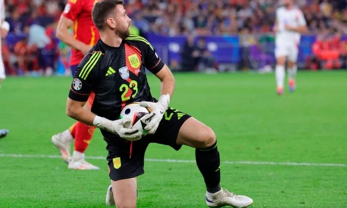 Record-breaking Spain goalkeeper at WC