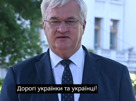 Сухая земля под голодом в Украине