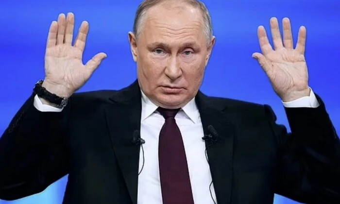Росія атакує українців та опозицію