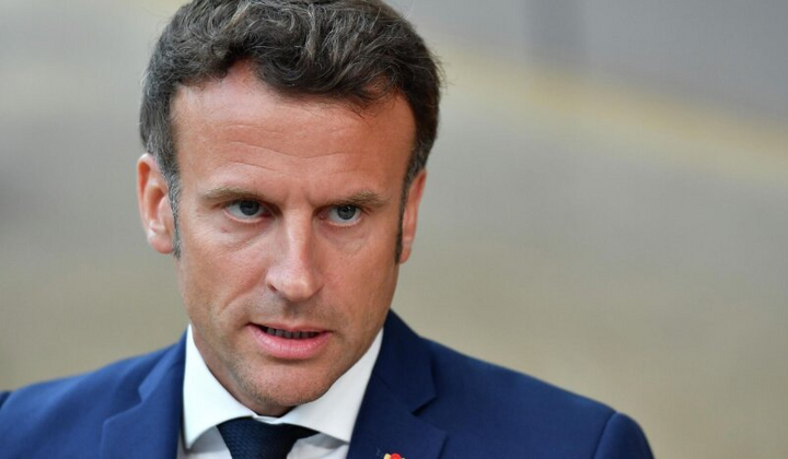 Макрона розмазали за ідею мирювальників