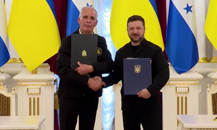 Президент Гондурасу прибув до України