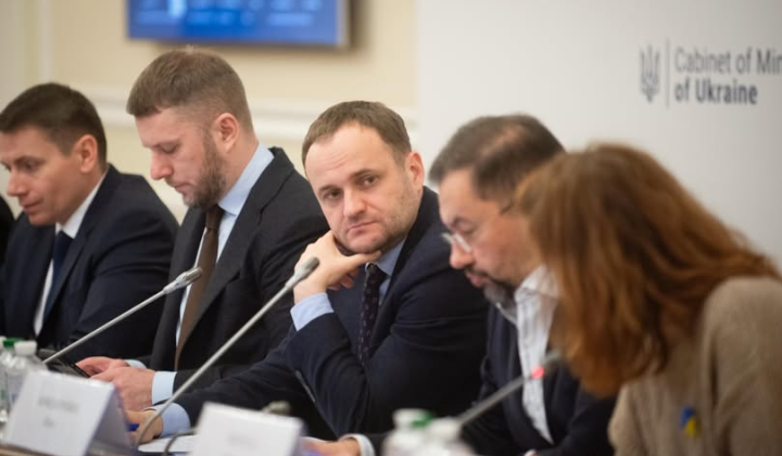 Евакуація дітей з Донеччини: 19 населених пунктів
