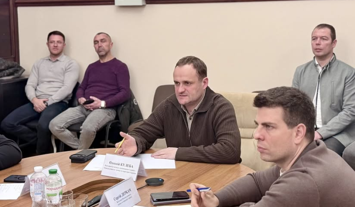 Кулеба на совещании с перевозчиками